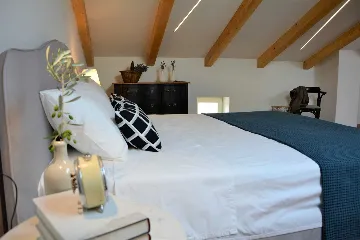 Family Villa with Pool in Kanfanar, Istria