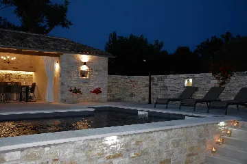 Family Villa with Pool in Kanfanar, Istria