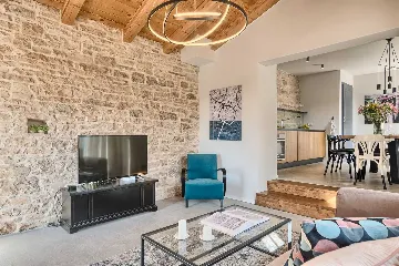 Rustic Pool Villa with Garden in Kanfanar