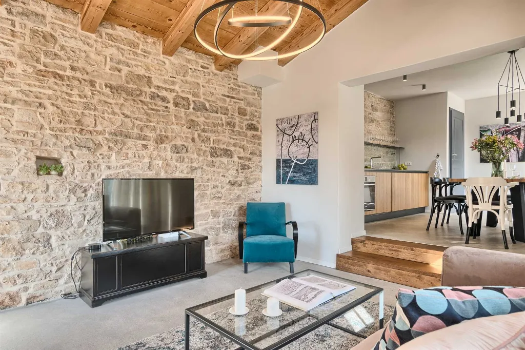 Rustic Pool Villa with Garden in Kanfanar