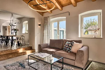 Rustic Pool Villa with Garden in Kanfanar