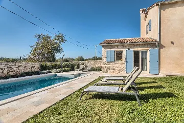 Rustic Pool Villa with Garden in Kanfanar