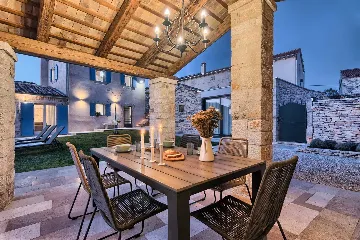 Rustic Pool Villa with Garden in Kanfanar