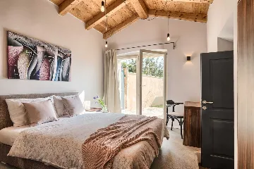 Rustic Pool Villa with Garden in Kanfanar