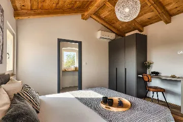 Rustic Pool Villa with Garden in Kanfanar