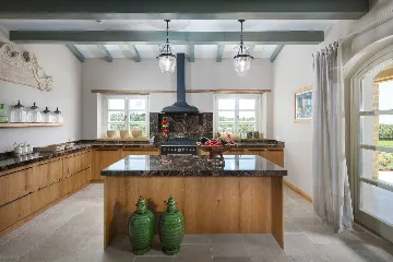 Spacious Holiday Villa with Pool in Kanfanar