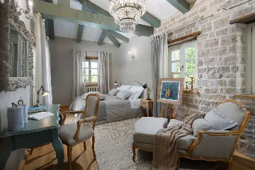 Spacious Holiday Villa with Pool in Kanfanar