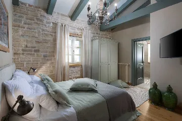 Spacious Holiday Villa with Pool in Kanfanar