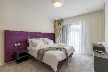 Seafront Family Villa with Pool in Kaštel Kambelovac