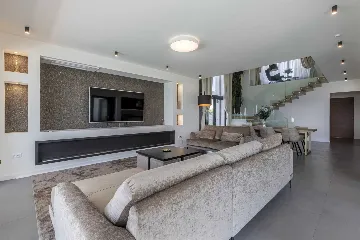 Seafront Family Villa with Pool in Kaštel Kambelovac