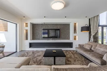 Seafront Family Villa with Pool in Kaštel Kambelovac