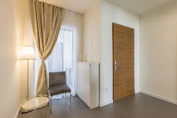 Seafront Family Villa with Pool in Kaštel Kambelovac