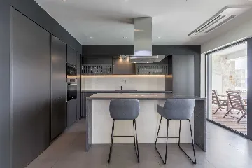 Seafront Family Villa with Pool in Kaštel Kambelovac