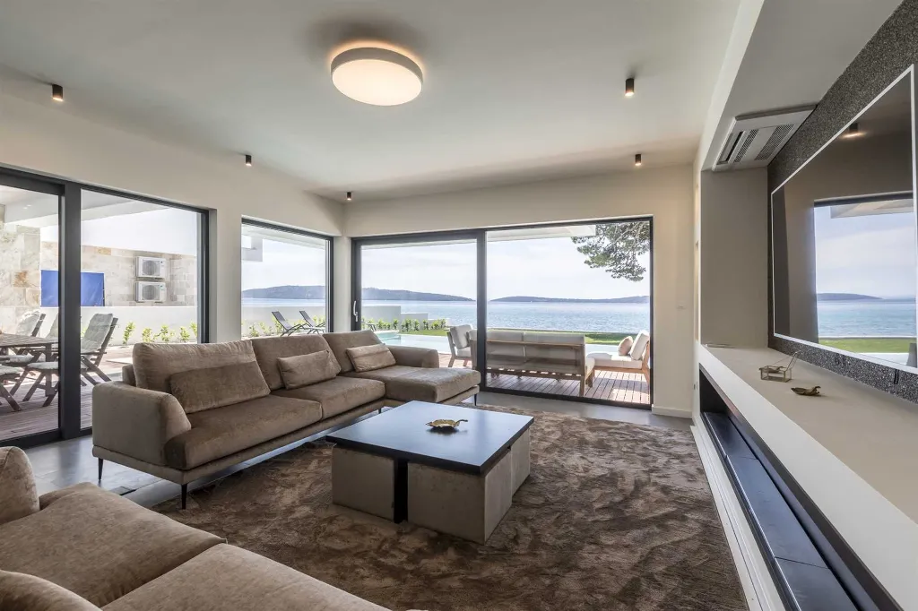 Seafront Family Villa with Pool in Kaštel Kambelovac