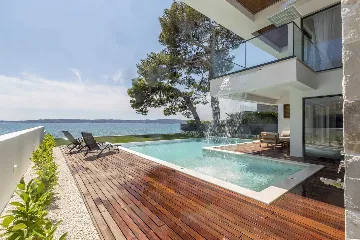 Seafront Family Villa with Pool in Kaštel Kambelovac
