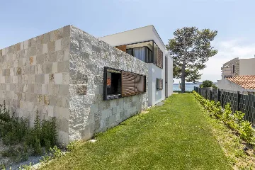 Seafront Family Villa with Pool in Kaštel Kambelovac