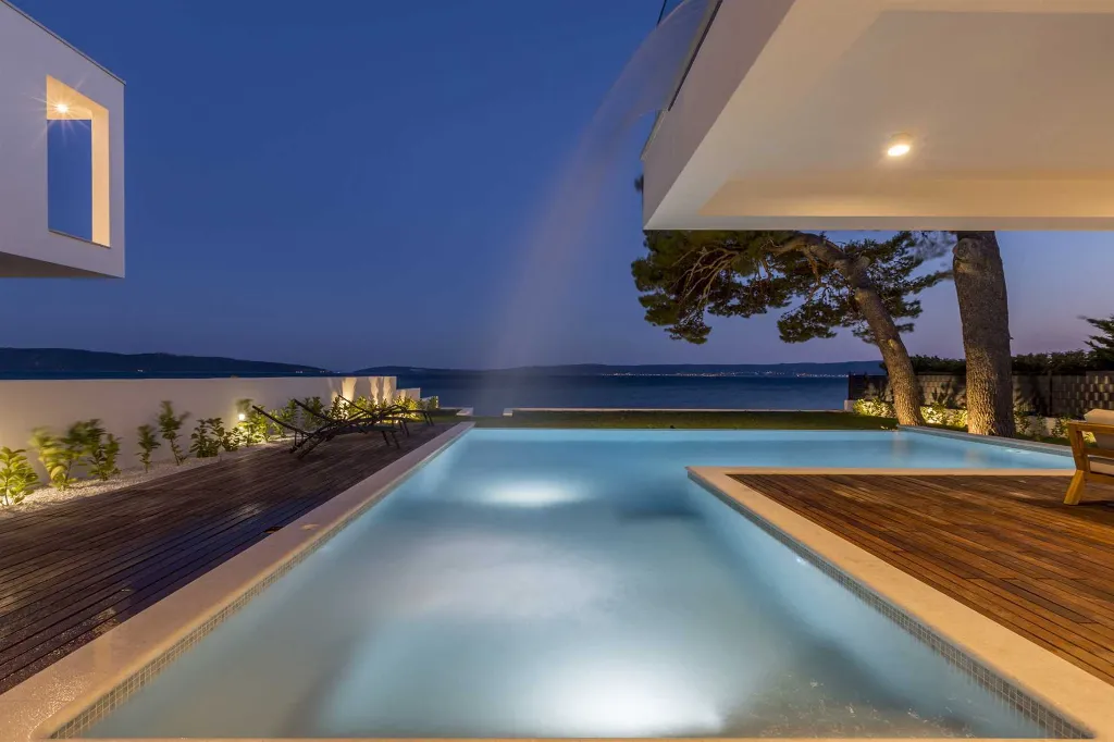 Seafront Family Villa with Pool in Kaštel Kambelovac