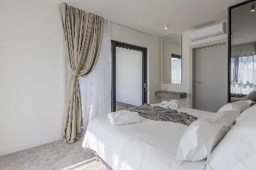 Seafront Family Villa with Pool in Kaštel Kambelovac