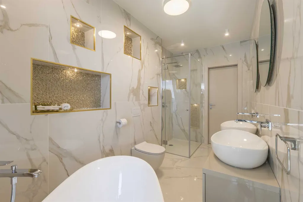 Seafront Family Villa with Pool in Kaštel Kambelovac