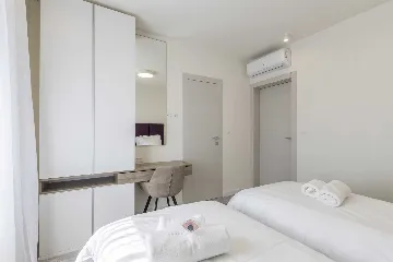 Seafront Family Villa with Pool in Kaštel Kambelovac