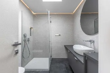 Seafront Family Villa with Pool in Kaštel Kambelovac