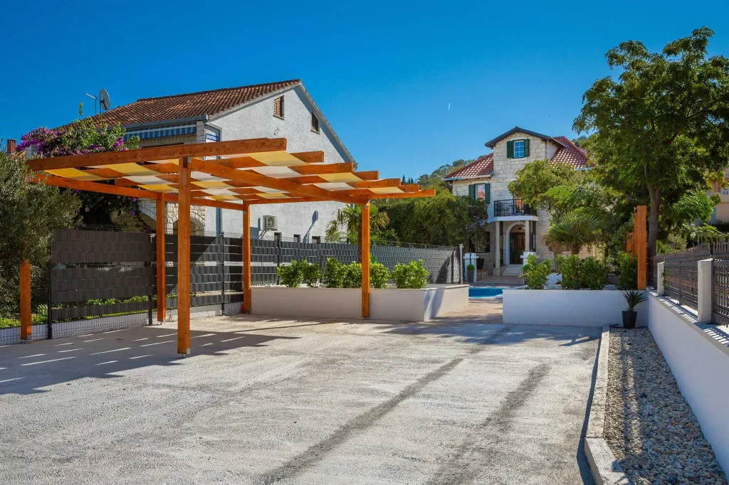 Seaside Family Villa with Pool in Trogir