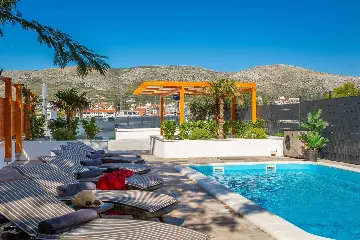 Seaside Family Villa with Pool in Trogir