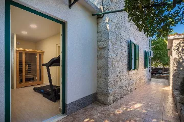 Seaside Family Villa with Pool in Trogir