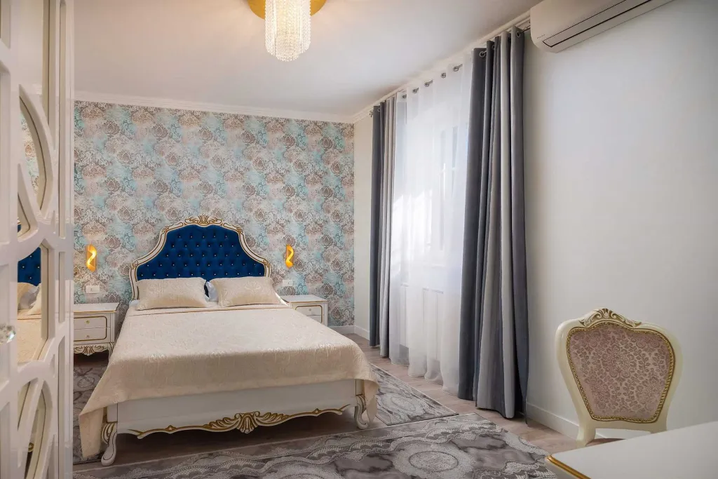 Seaside Family Villa with Pool in Trogir