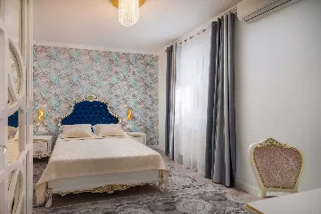 Seaside Family Villa with Pool in Trogir