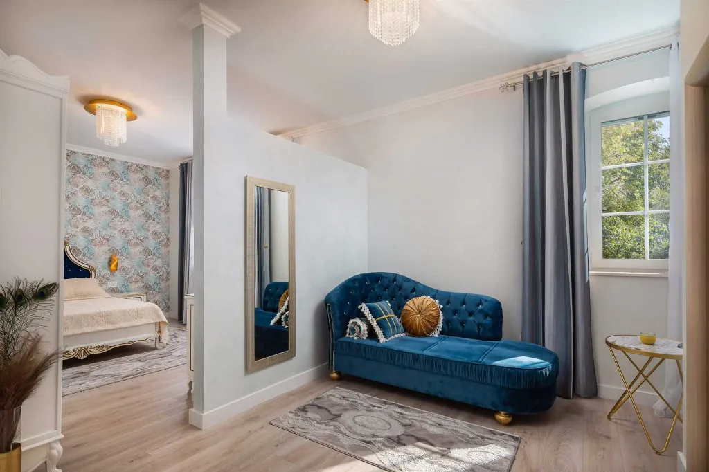 Seaside Family Villa with Pool in Trogir