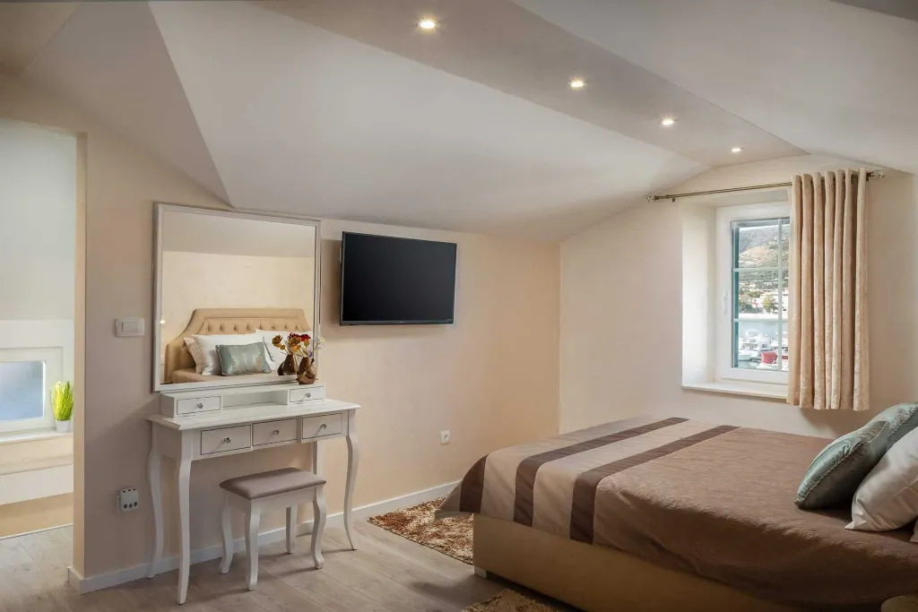 Seaside Family Villa with Pool in Trogir