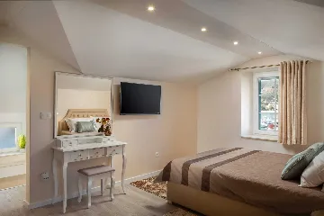 Seaside Family Villa with Pool in Trogir