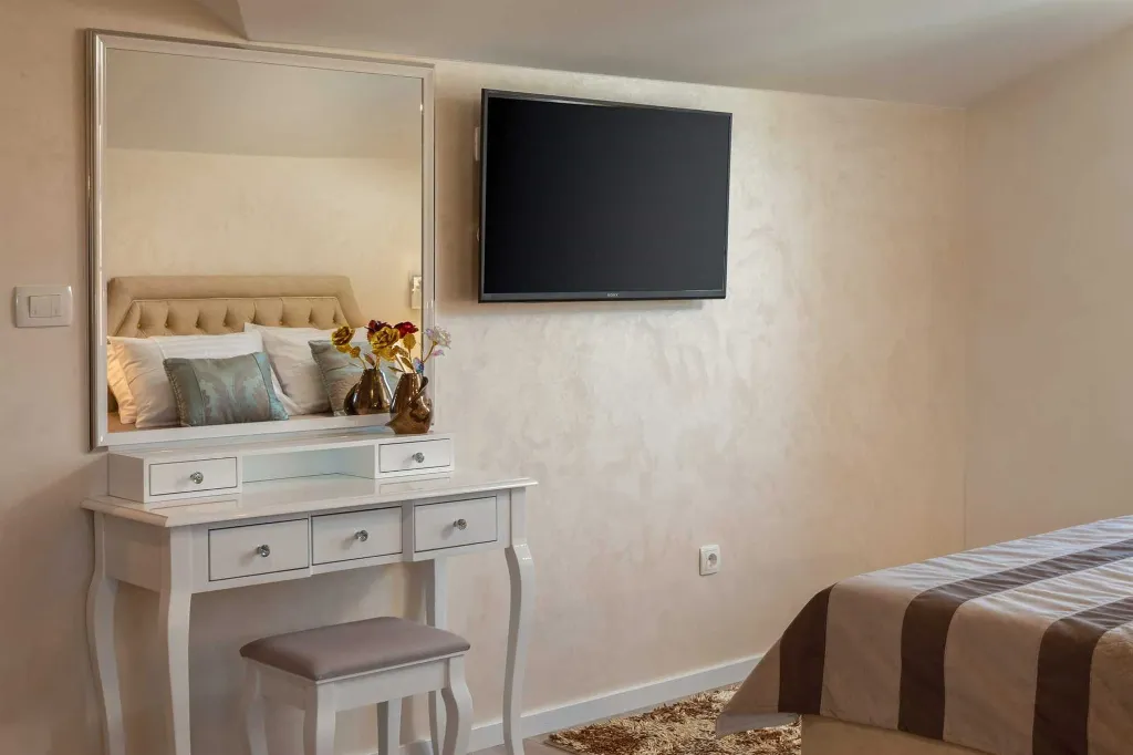 Seaside Family Villa with Pool in Trogir