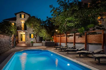 Seaside Family Villa with Pool in Trogir