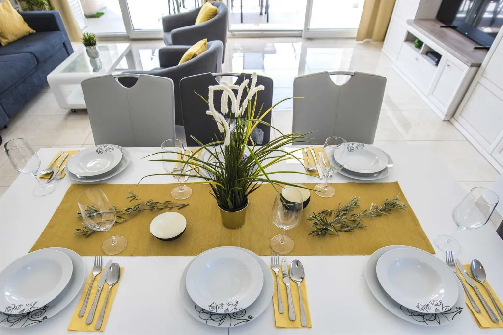 Contemporary 4-Bedroom Villa with Pool in Novalja