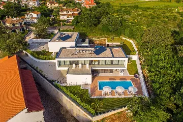 Modern 4-Bedroom Villa in Rovinjsko Selo, Croatia