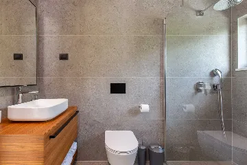 Modern 4-Bedroom Villa in Rovinjsko Selo, Croatia