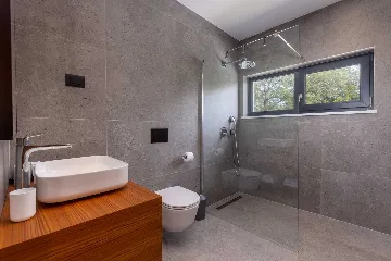 Modern 4-Bedroom Villa in Rovinjsko Selo, Croatia