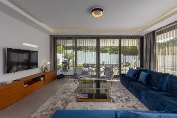 Modern 4-Bedroom Villa in Rovinjsko Selo, Croatia