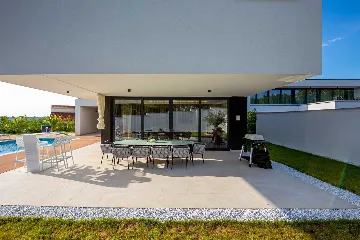 Modern 4-Bedroom Villa in Rovinjsko Selo, Croatia