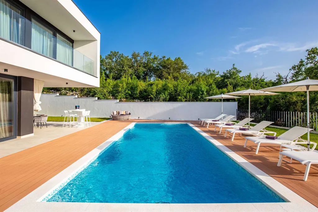 Modern 4-Bedroom Villa in Rovinjsko Selo, Croatia