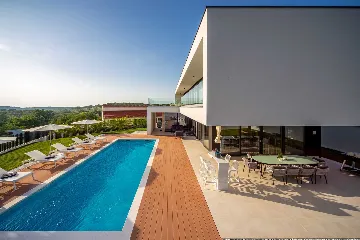 Modern 4-Bedroom Villa in Rovinjsko Selo, Croatia