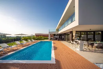 Modern 4-Bedroom Villa in Rovinjsko Selo, Croatia