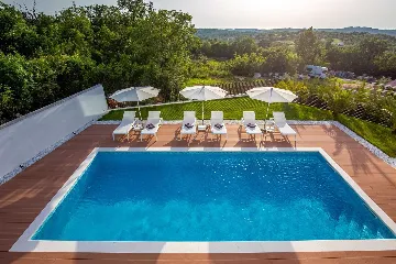 Modern 4-Bedroom Villa in Rovinjsko Selo, Croatia
