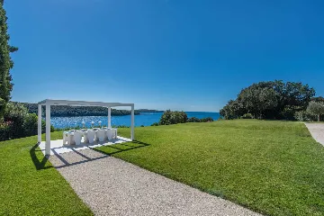 Private Seaside Villa Retreat with Pool in Vrsar