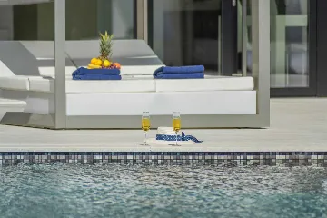 Private Seaside Villa Retreat with Pool in Vrsar