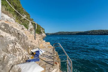 Private Seaside Villa Retreat with Pool in Vrsar