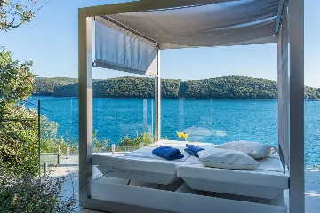 Private Seaside Villa Retreat with Pool in Vrsar