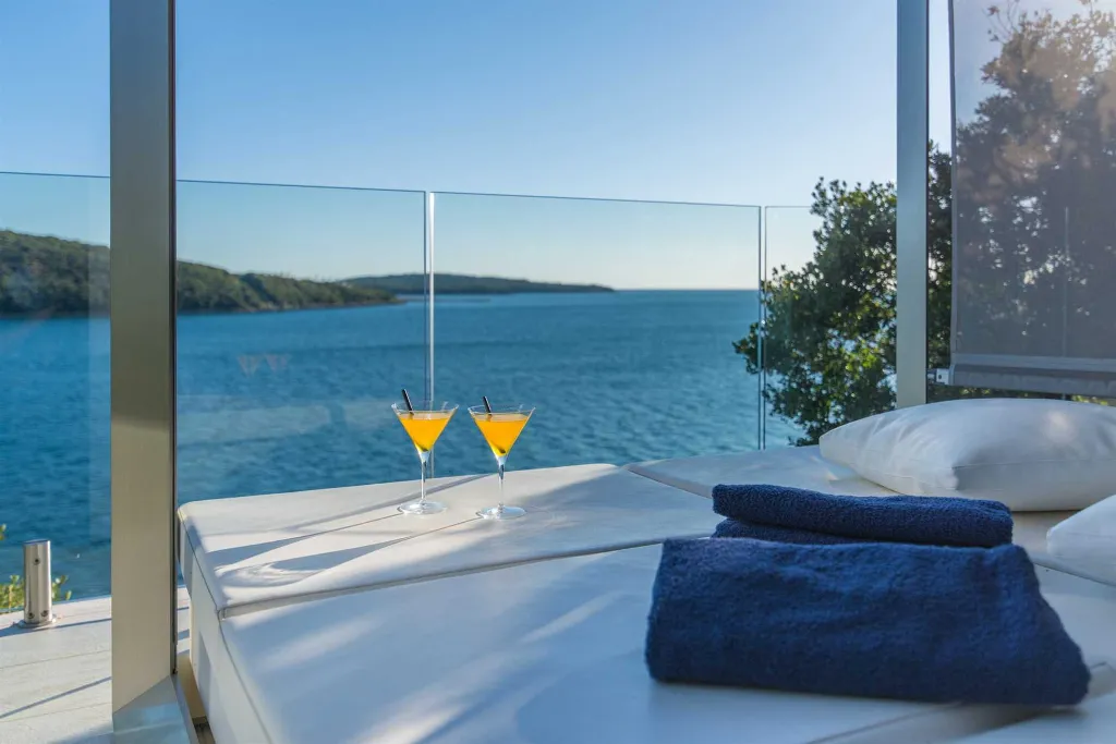 Private Seaside Villa Retreat with Pool in Vrsar